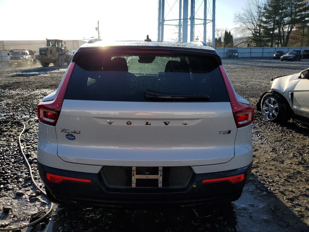 2021 Volvo XC40 - Image 6