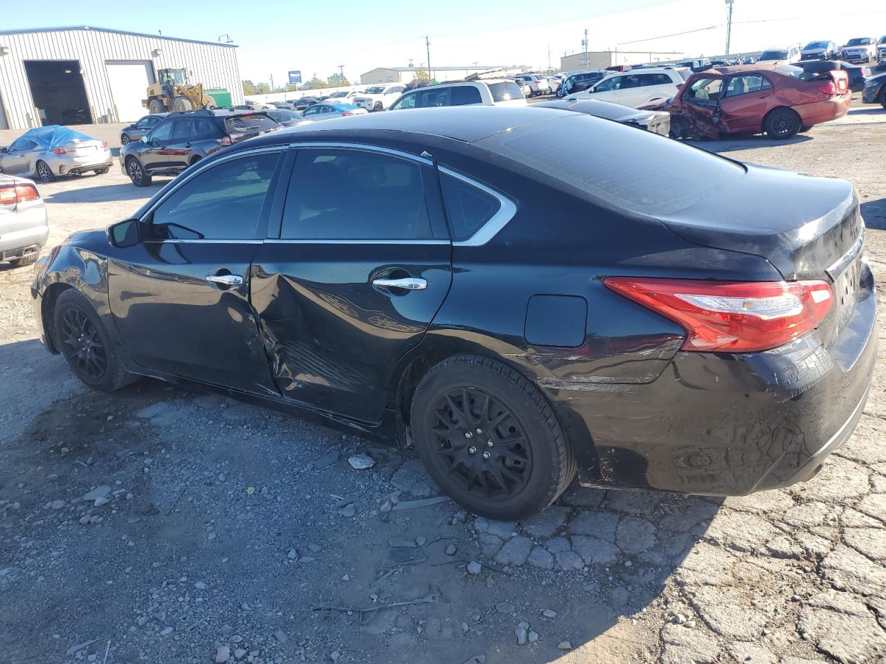2016 Nissan Altima - Image 2