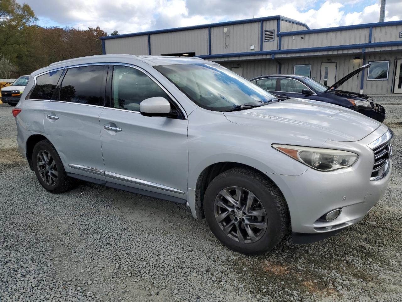 VIN 5N1AL0MN8DC332432 2013 INFINITI JX35 no.4