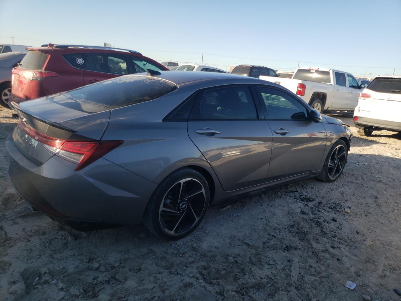 2023 Hyundai Elantra - Image 3