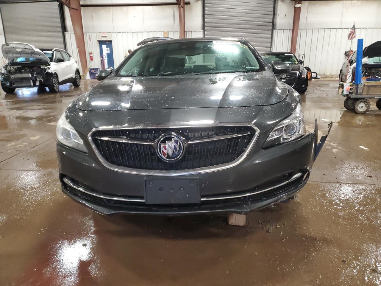 VIN 1G4ZR5SS8HU190459 2017 BUICK LACROSSE no.5