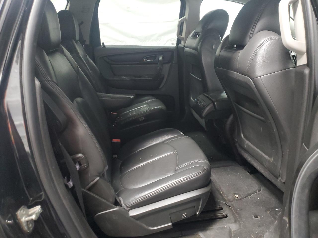 2014 Chevrolet Traverse - Image 11