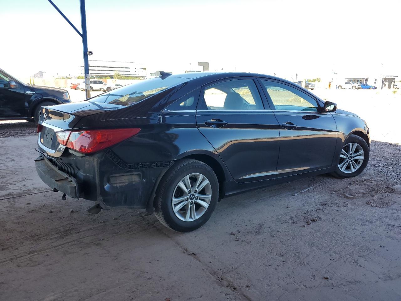 2012 Hyundai Sonata - Image 3