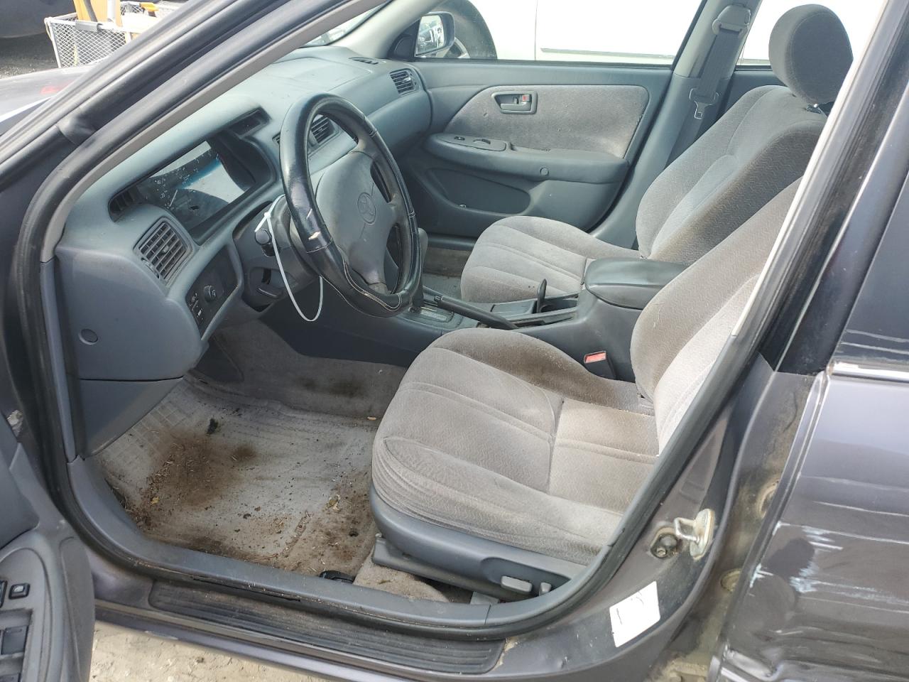 1999 Toyota Camry - Image 7