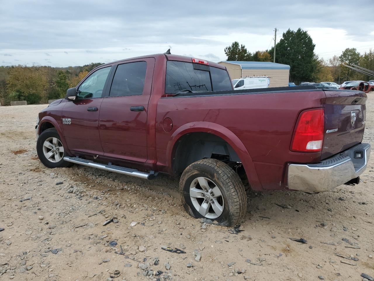 2016 RAM 1500 - Image 2
