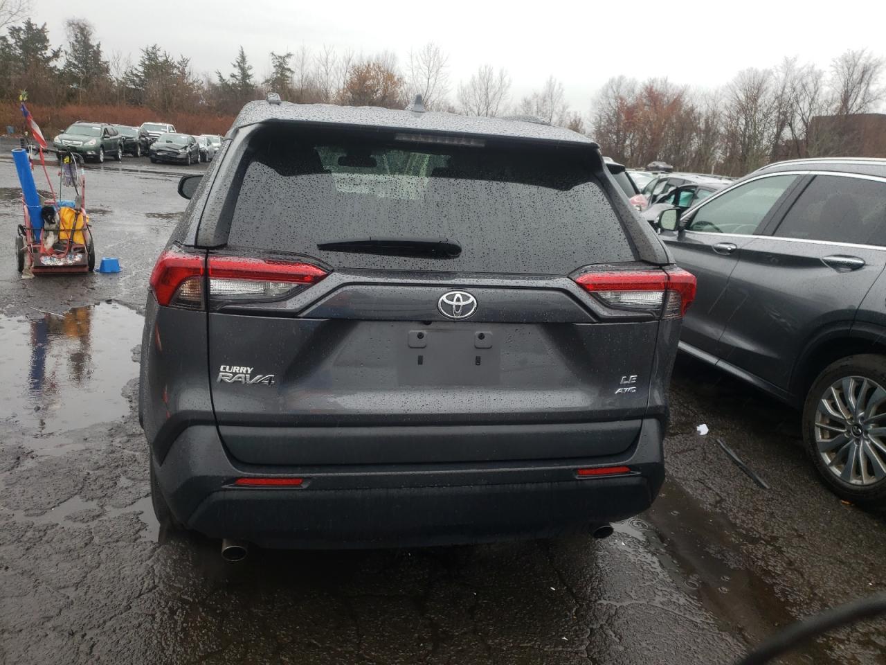 2021 Toyota RAV 4 - Image 6