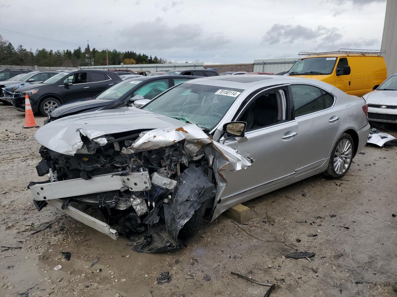 2015 LEXUS LS460