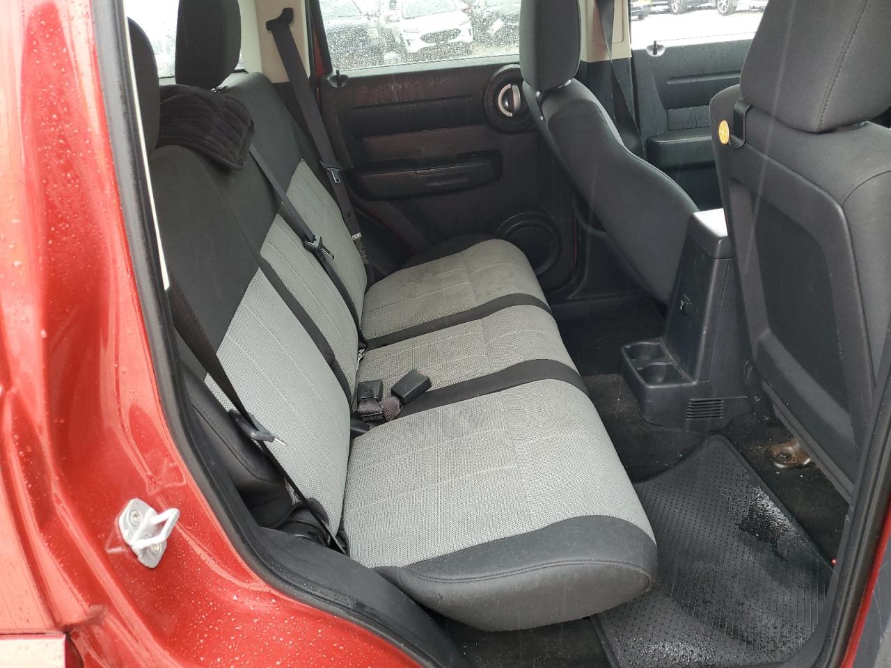 2008 Dodge Nitro - Image 11