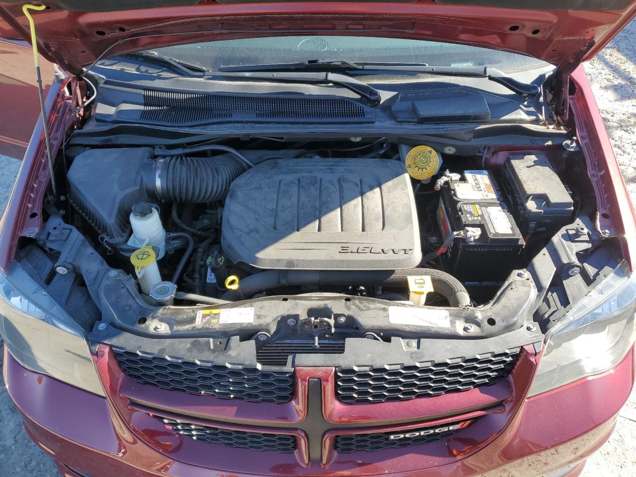 2020 Dodge Caravan - Image 14