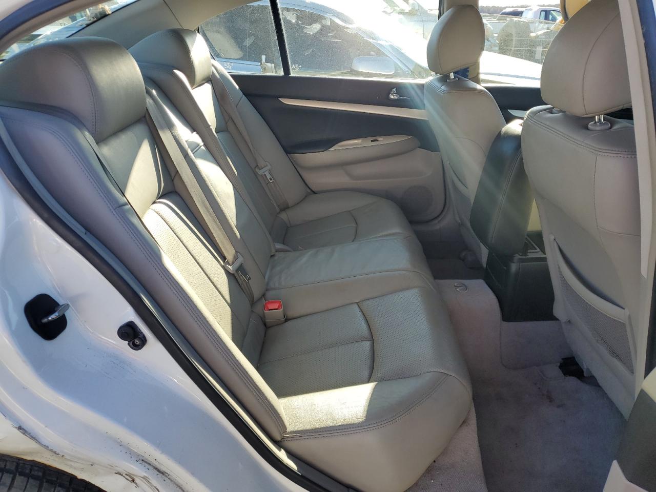 2008 Infiniti G - Image 10