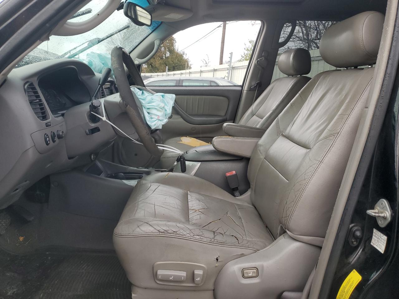 2003 Toyota Sequoia - Image 7