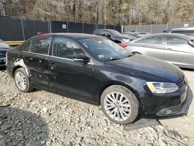  VOLKSWAGEN JETTA 2013 Czarny