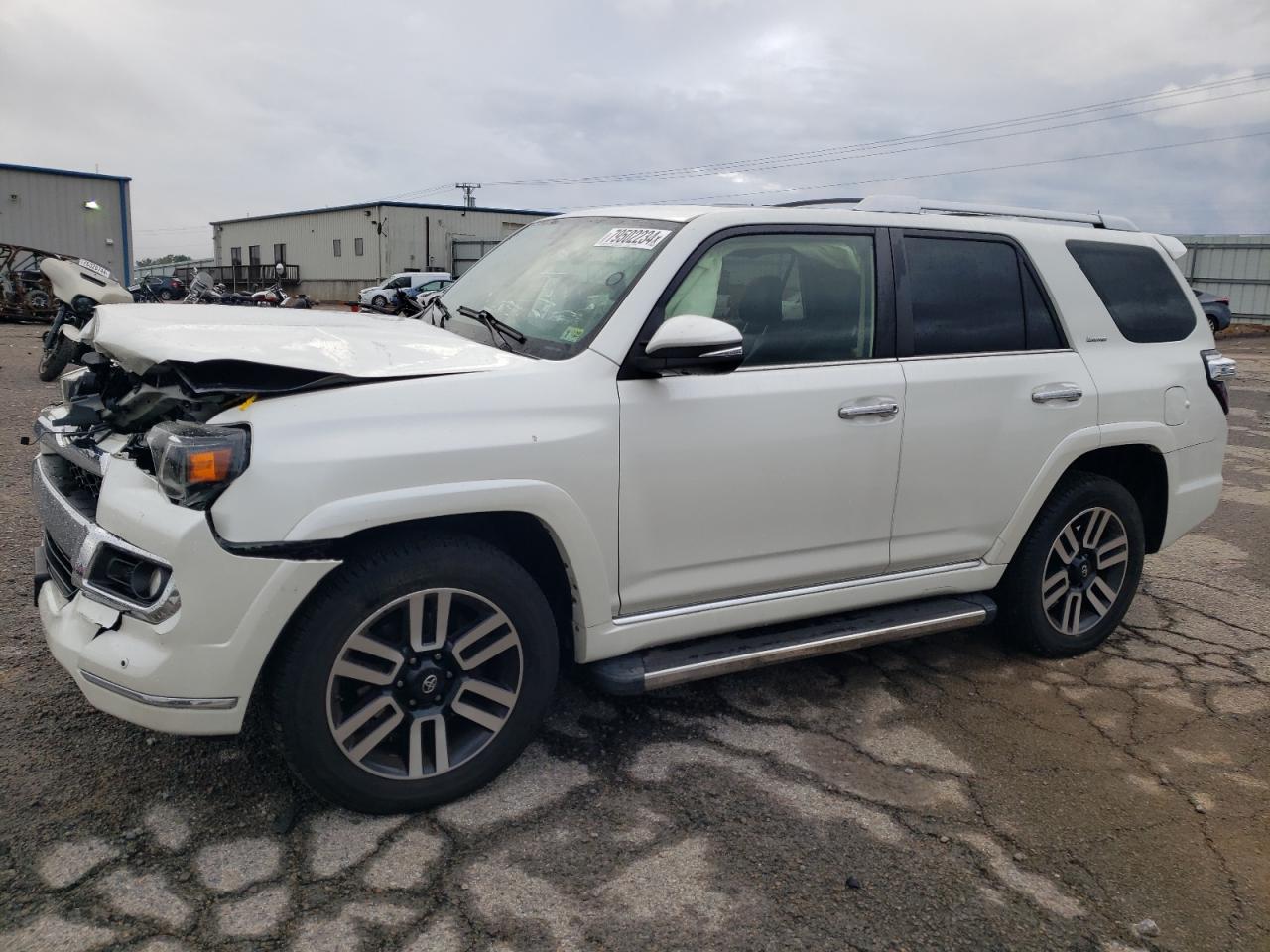 VIN JTEBU5JR2J5534205 2018 TOYOTA 4RUNNER no.1