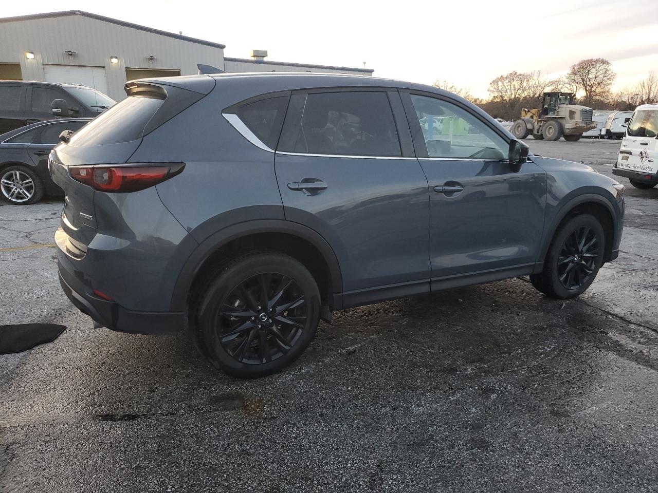 2023 Mazda CX-5 - Image 3