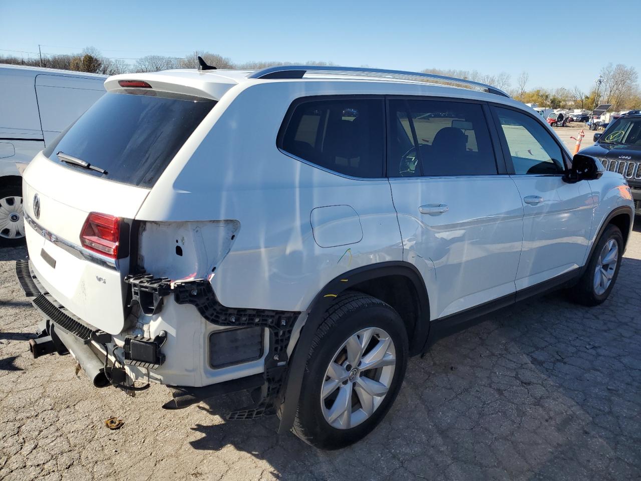 2019 Volkswagen Atlas - Image 3