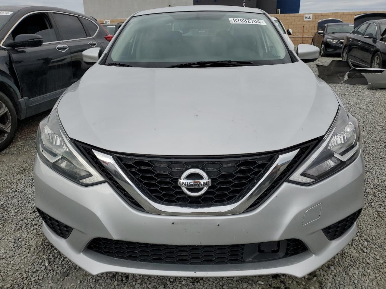 2019 Nissan Sentra - Image 5