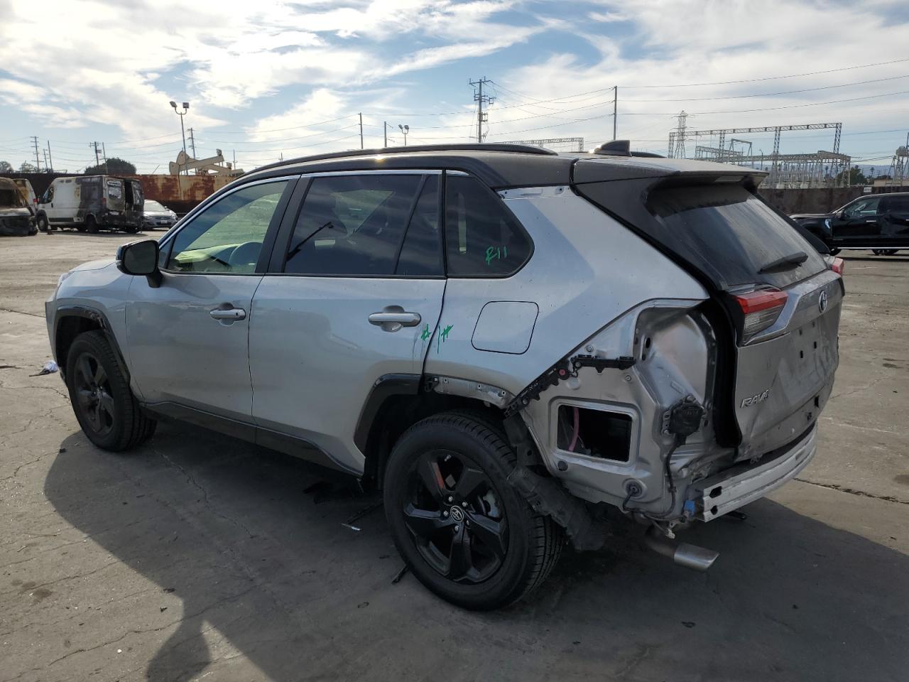 2019 Toyota RAV 4 - Image 2