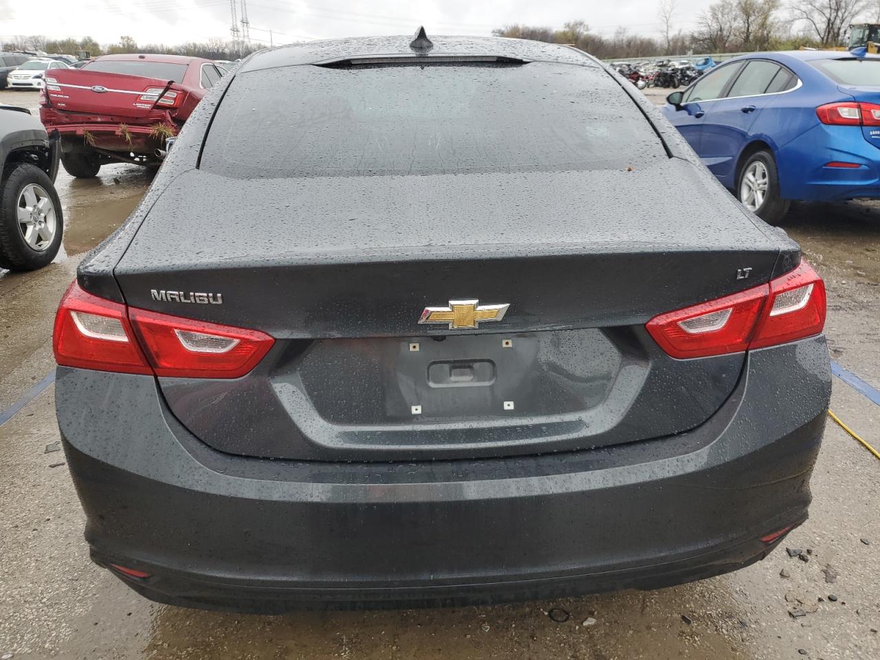 2018 Chevrolet Malibu - Image 6