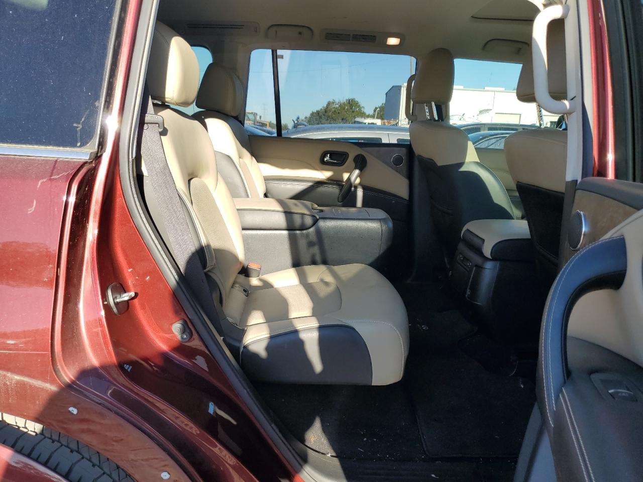 2021 Infiniti QX80 - Image 11