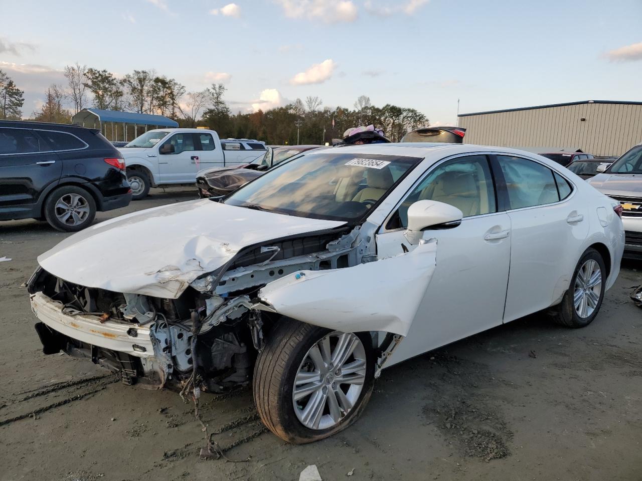 2015 Lexus ES - Image 1