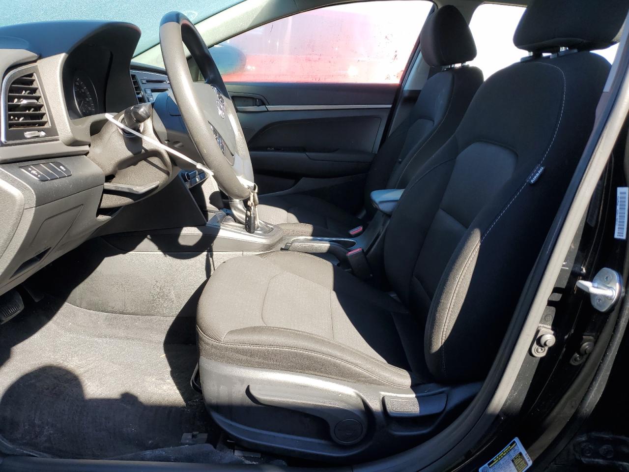 2018 Hyundai Elantra - Image 7