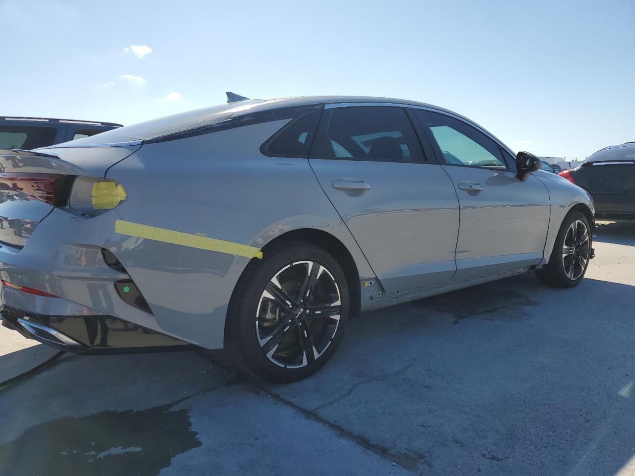 2023 Kia K5 - Image 3