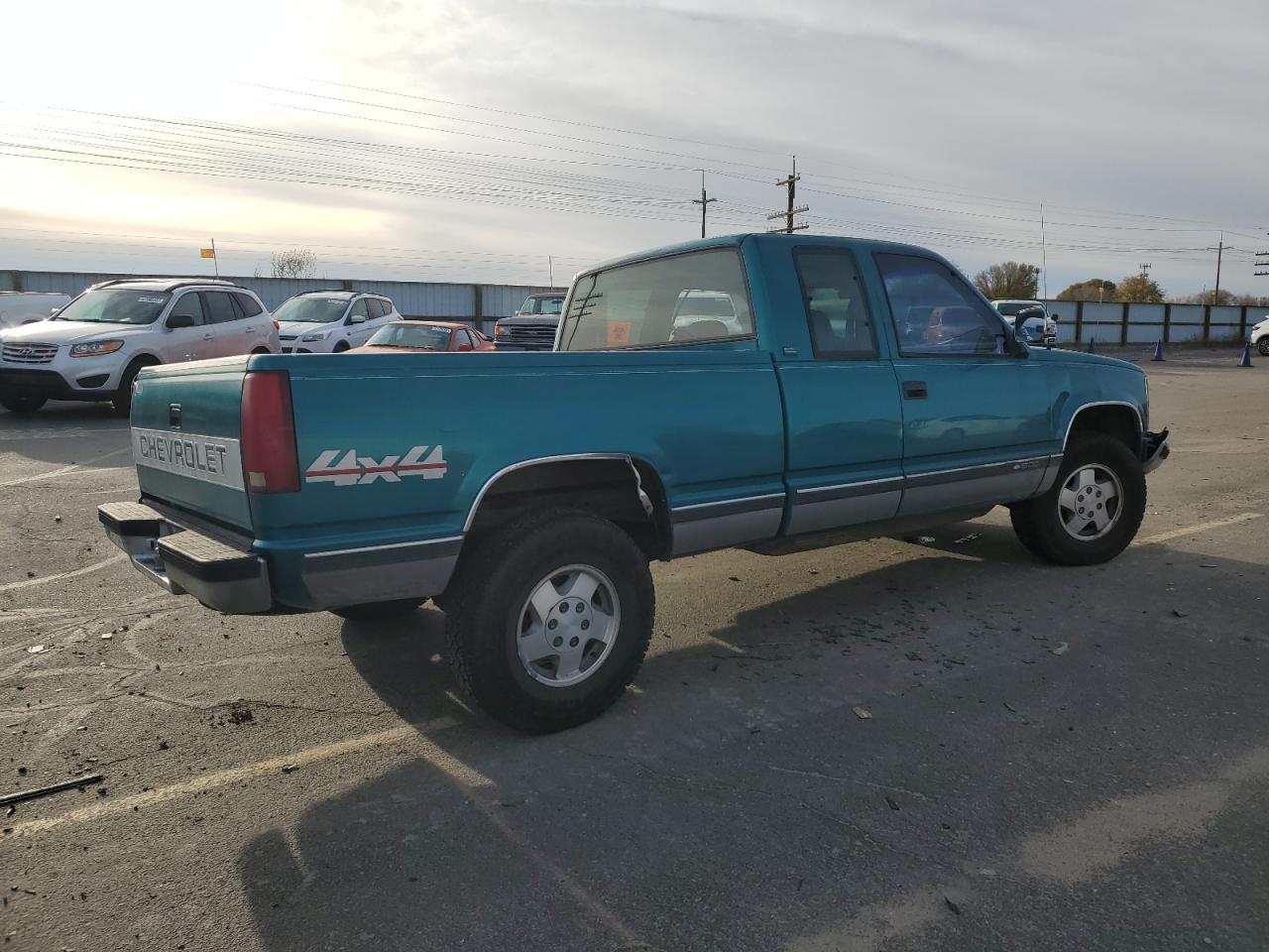 1993 Chevrolet GMT-400 - Image 3