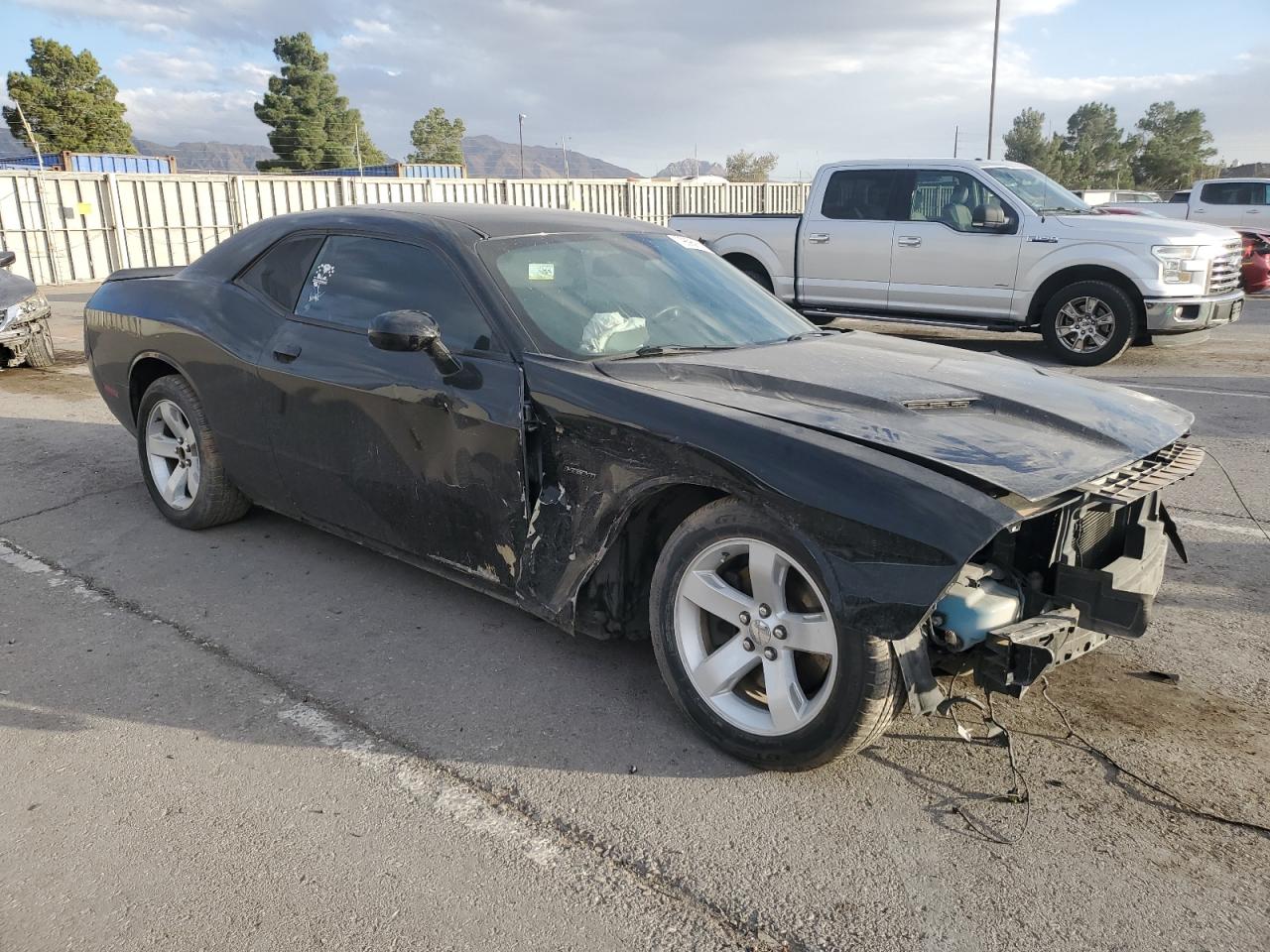 2015 Dodge Challenger - Image 4