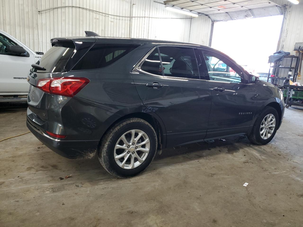 2018 Chevrolet Equinox - Image 3