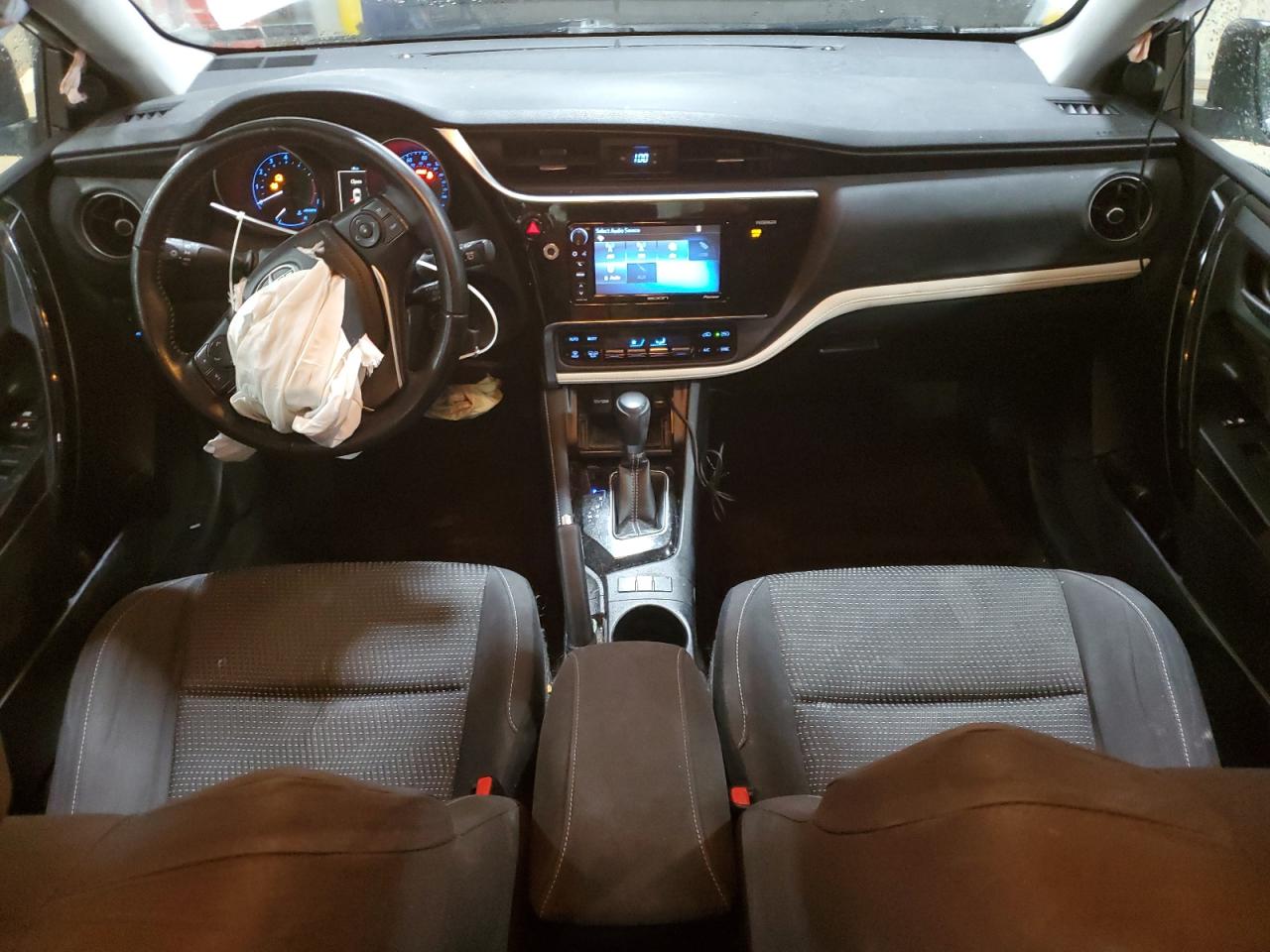2016 Scion iM - Image 8