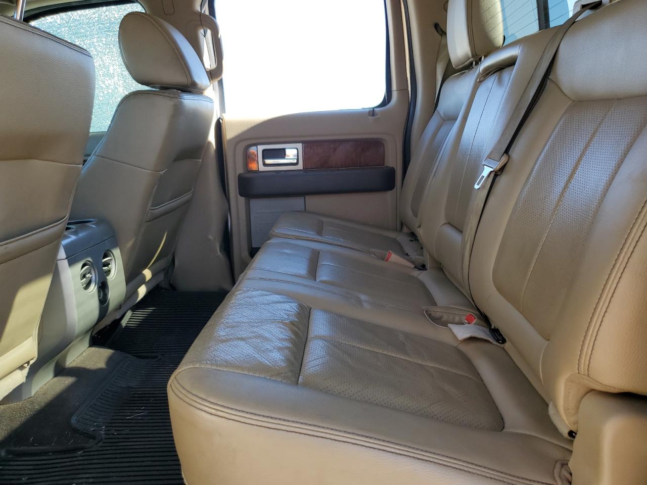 2010 Ford F-150 - Image 10