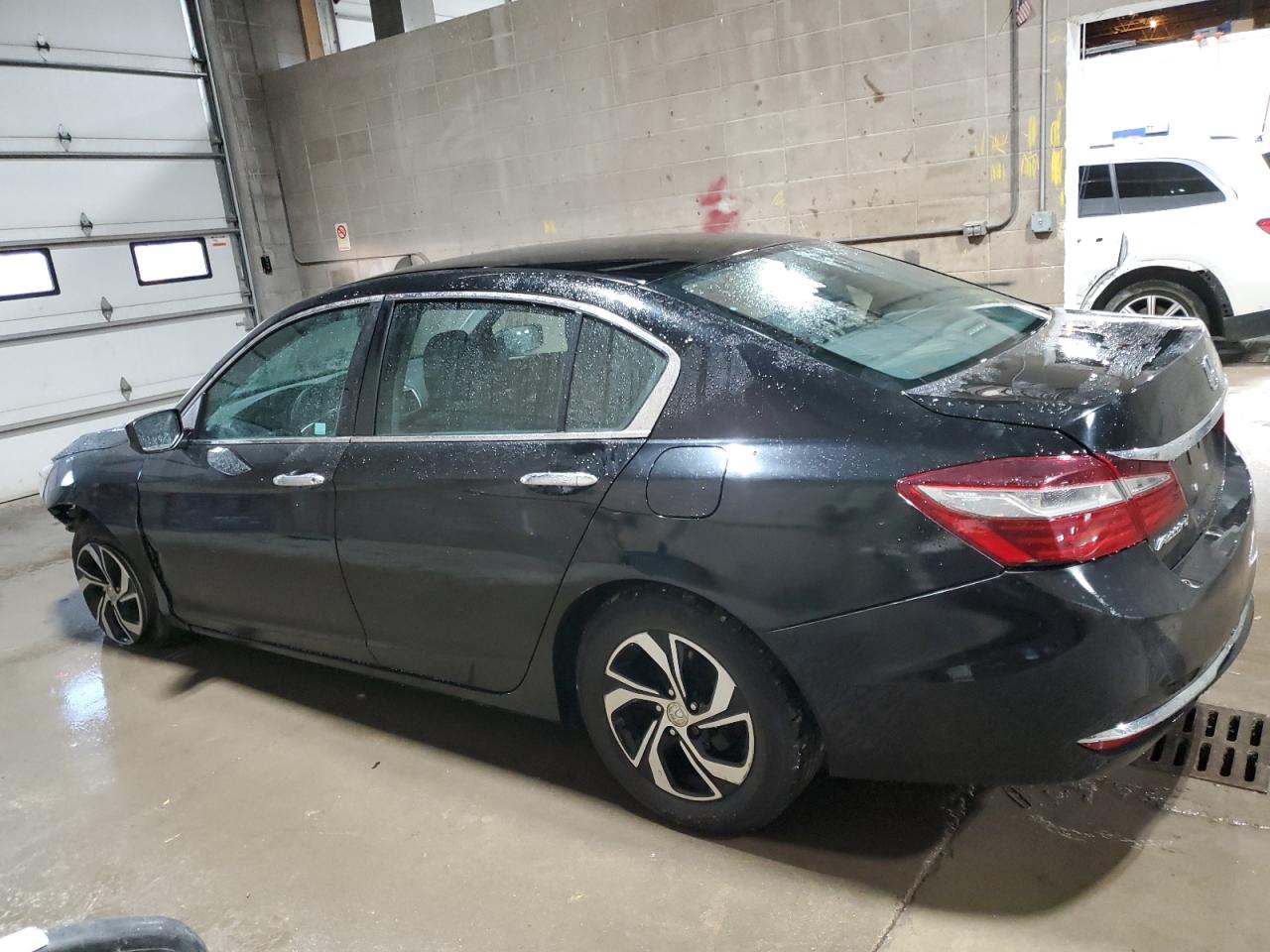 2016 Honda Accord - Image 2