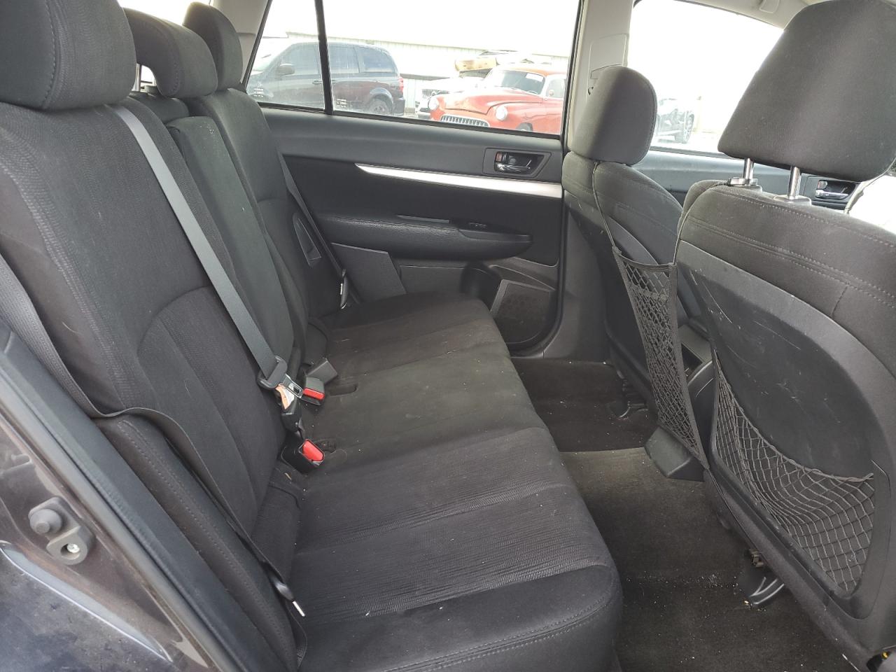 2013 Subaru Outback - Image 11