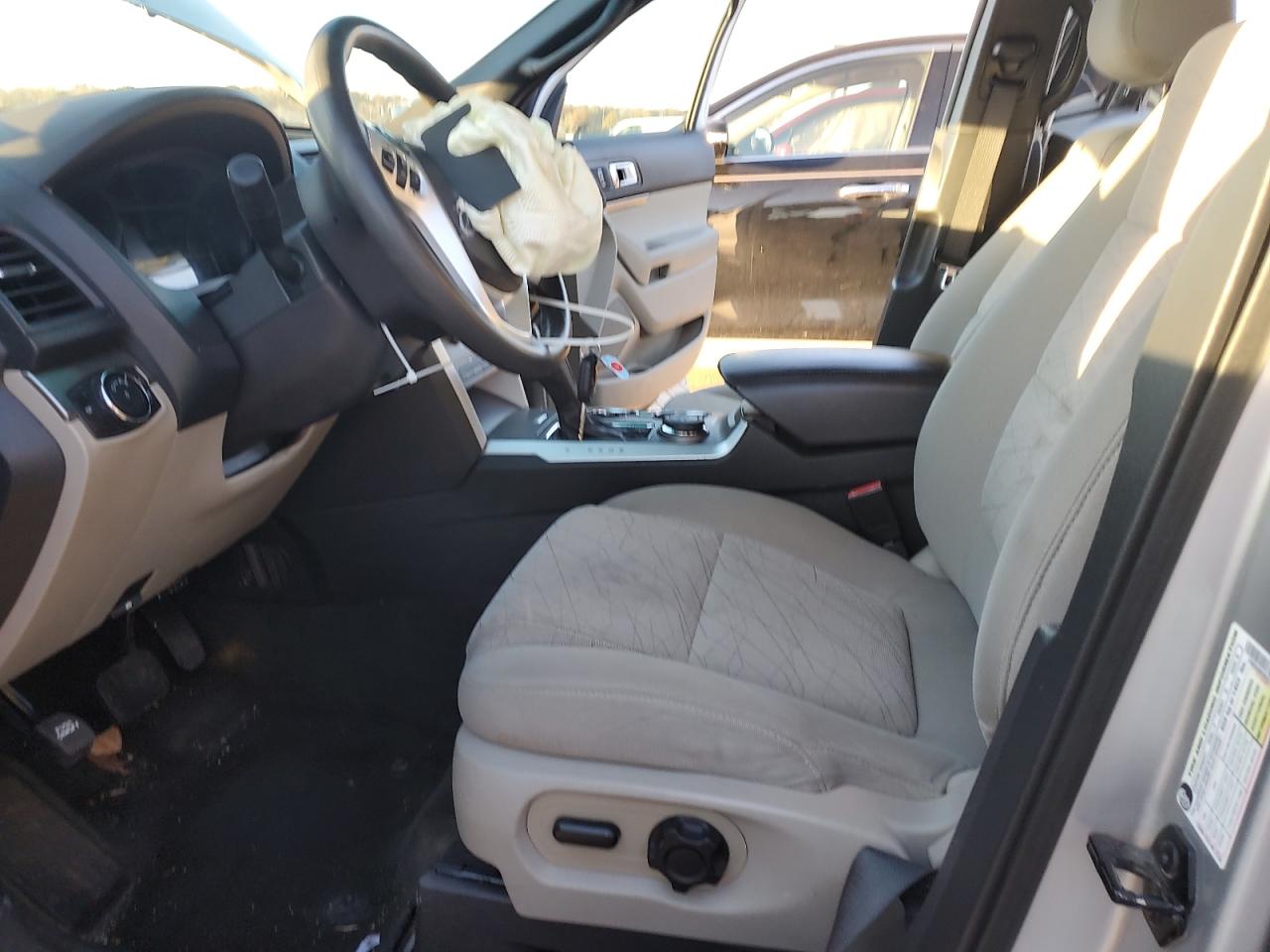 2014 Ford Explorer - Image 7