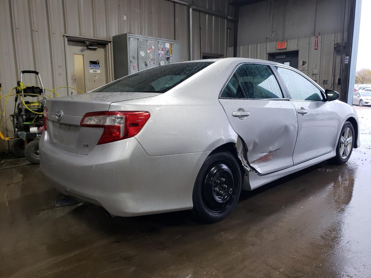 2014 Toyota Camry - Image 3
