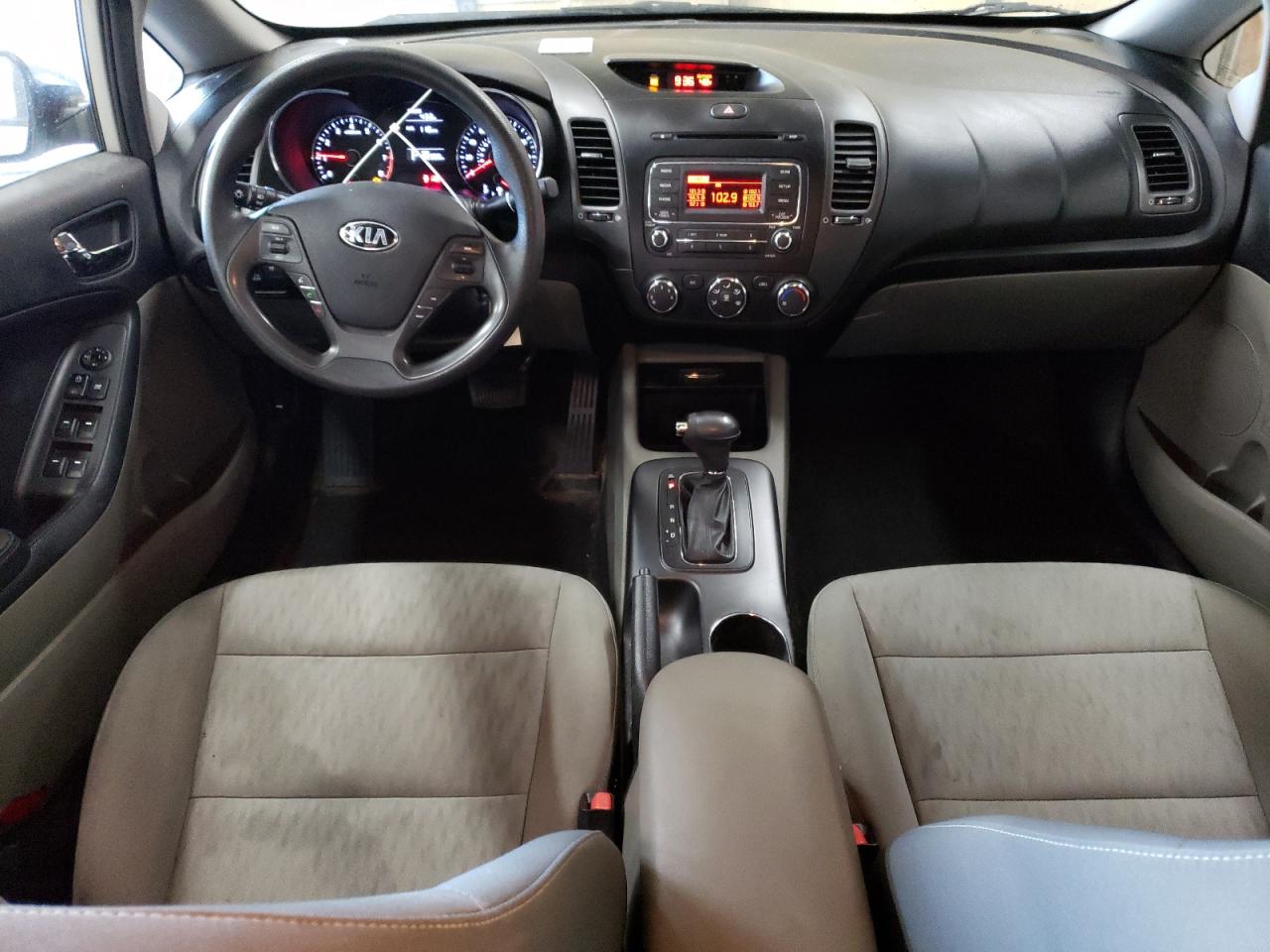 2015 Kia Forte - Image 8