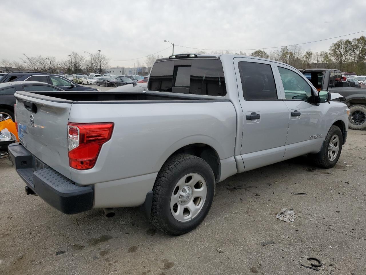 2017 Nissan Titan - Image 3