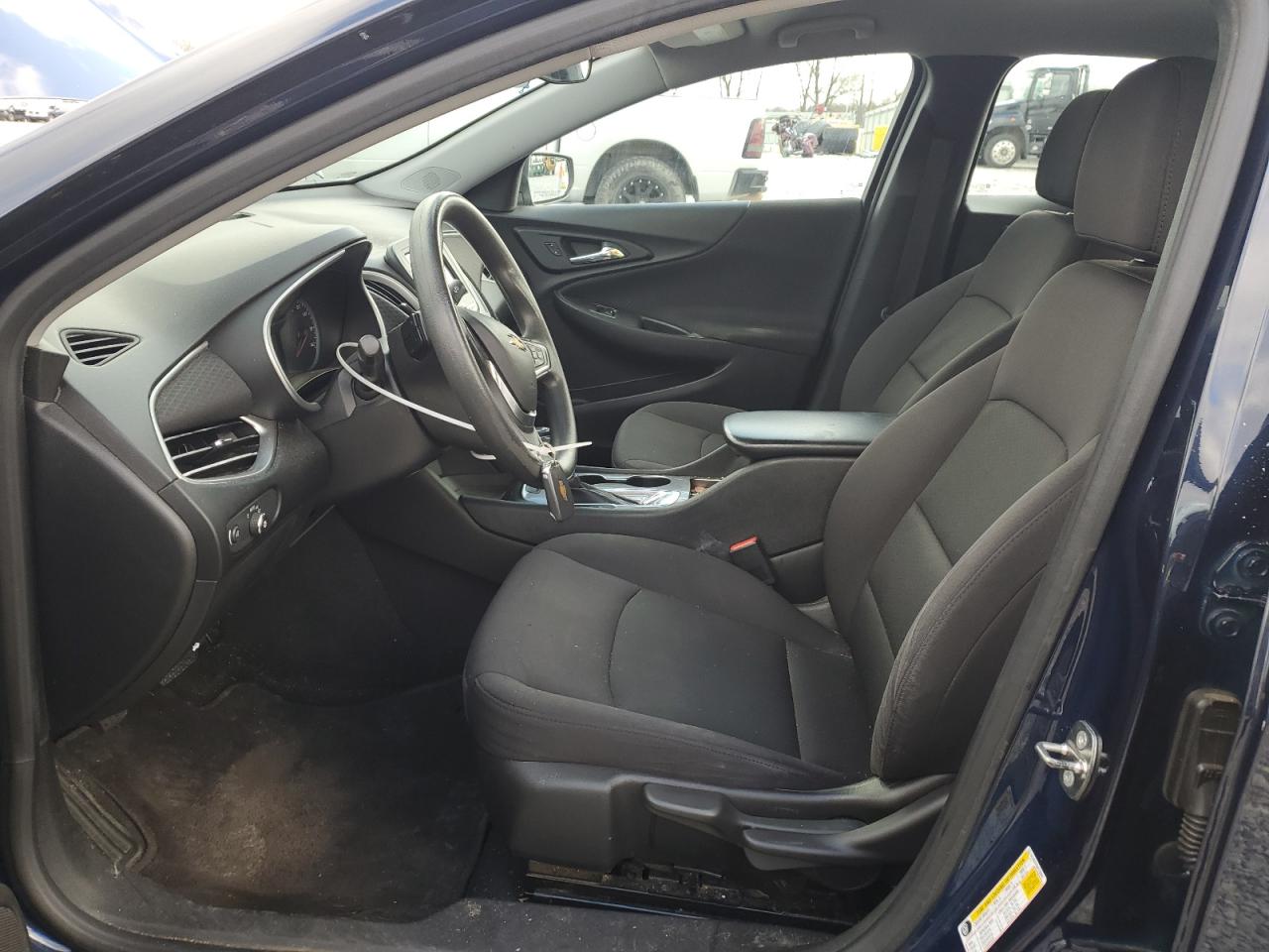 2017 Chevrolet Malibu - Image 7