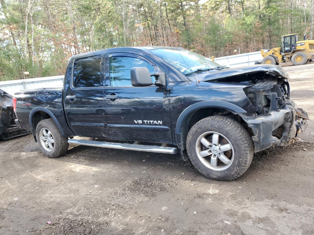 2010 Nissan Titan - Image 4