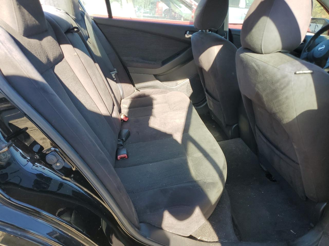 2010 Nissan Altima - Image 10