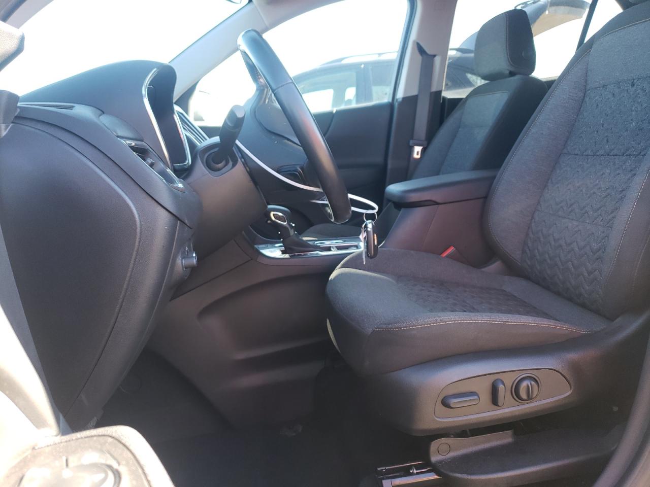 2022 Chevrolet Equinox - Image 7
