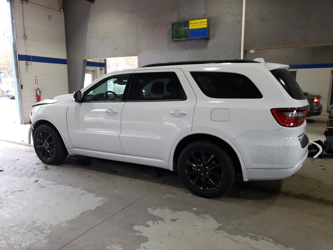 2018 Dodge Durango - Image 2