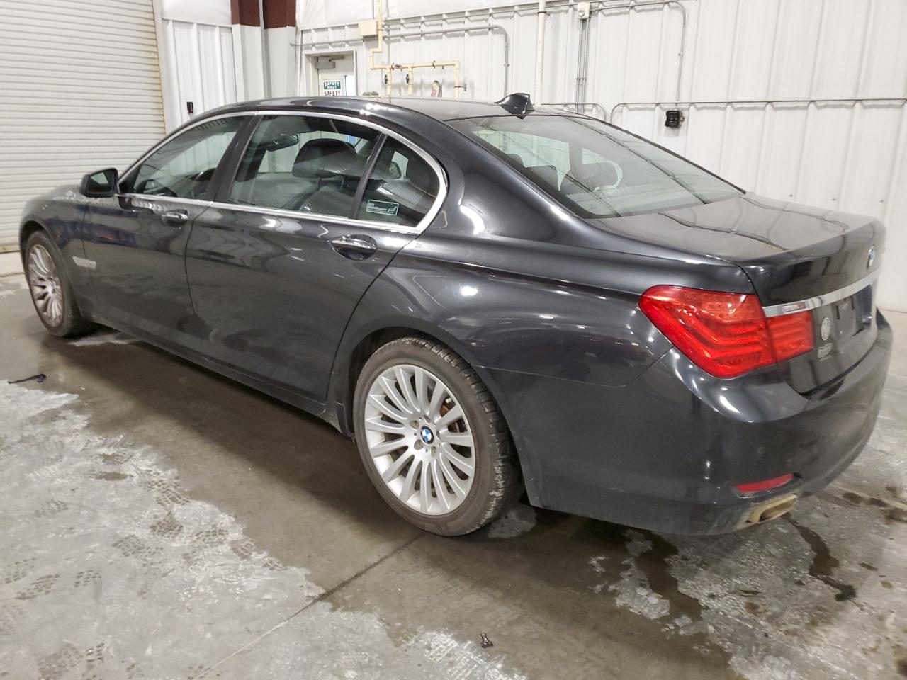 2012 BMW 7er - Image 2
