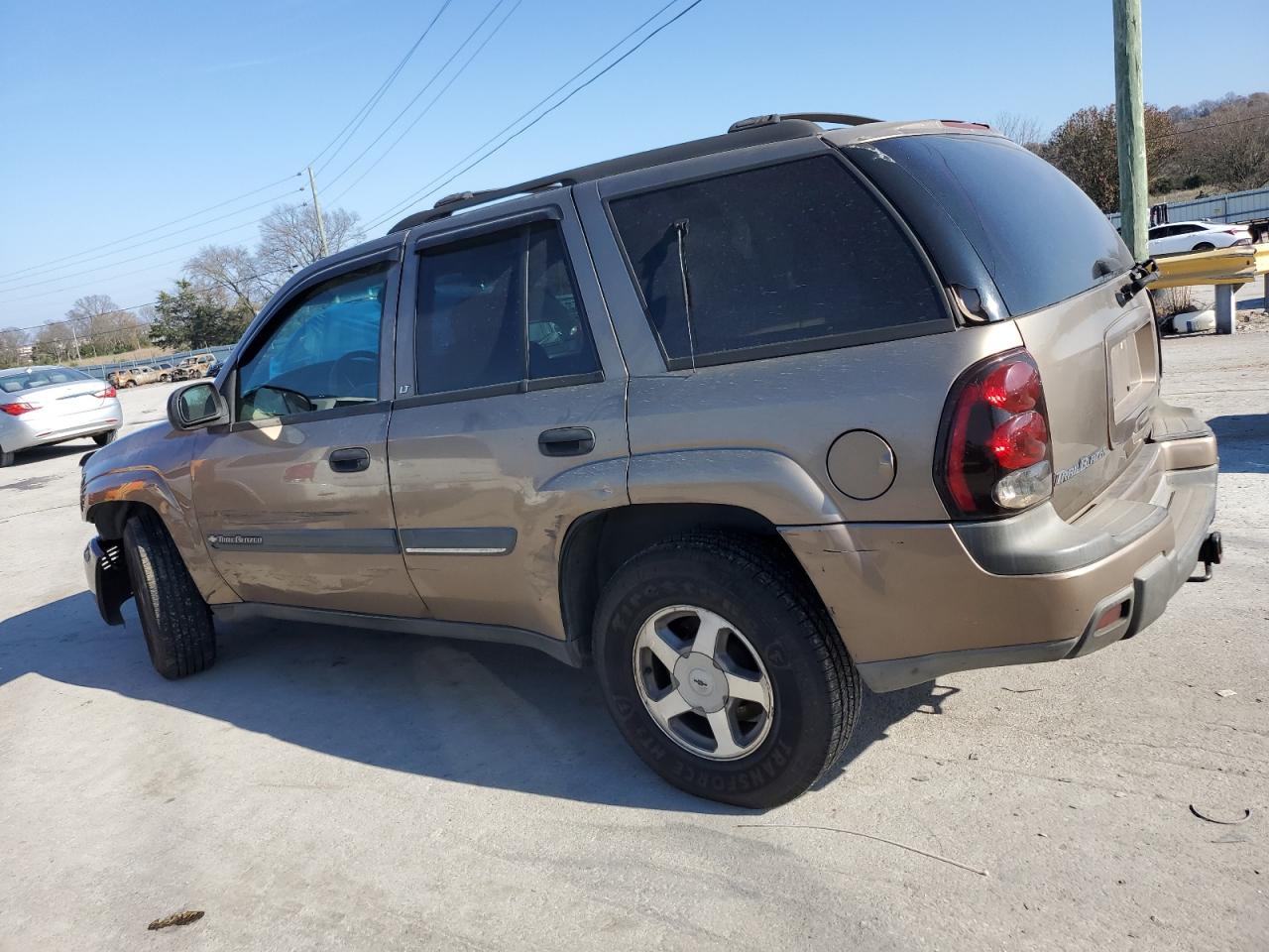 2002 Chevrolet TrailBlazer - Image 2