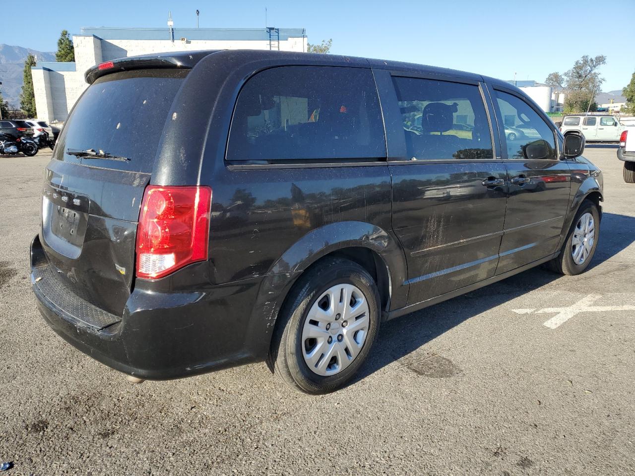 2014 Dodge Caravan - Image 3