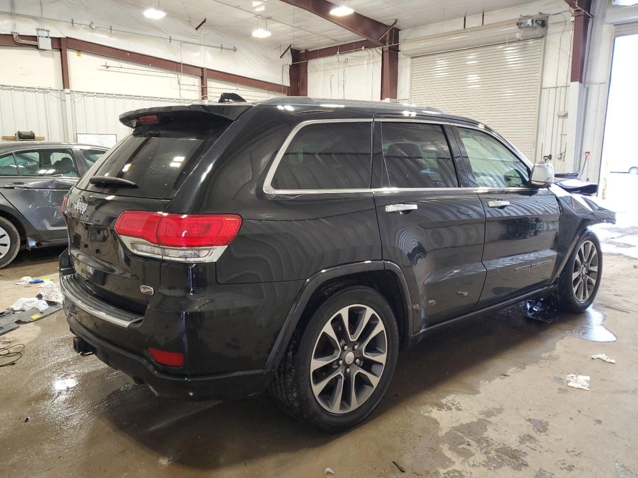 2018 Jeep Grand Cherokee - Image 3