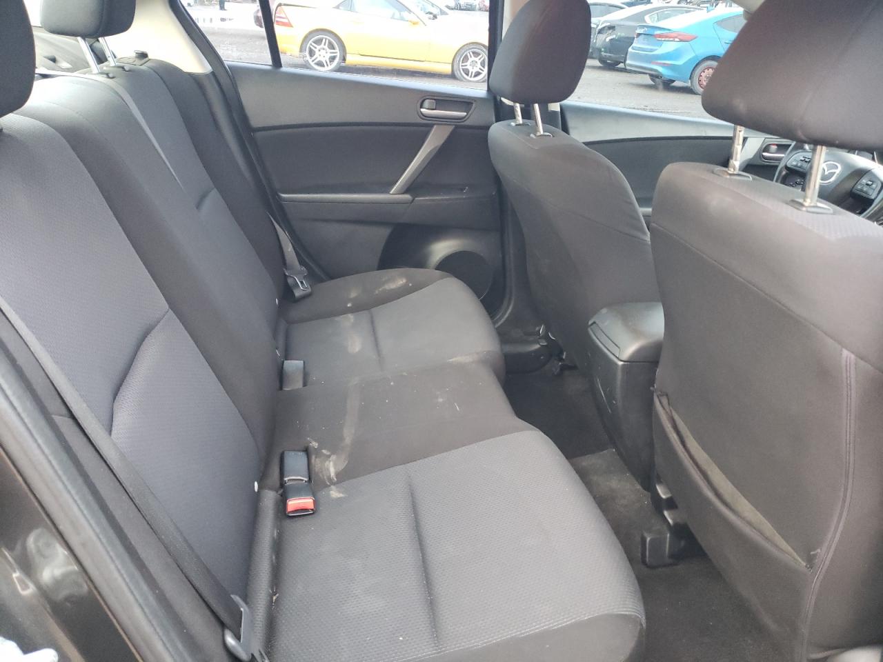 2010 Mazda 3 - Image 10