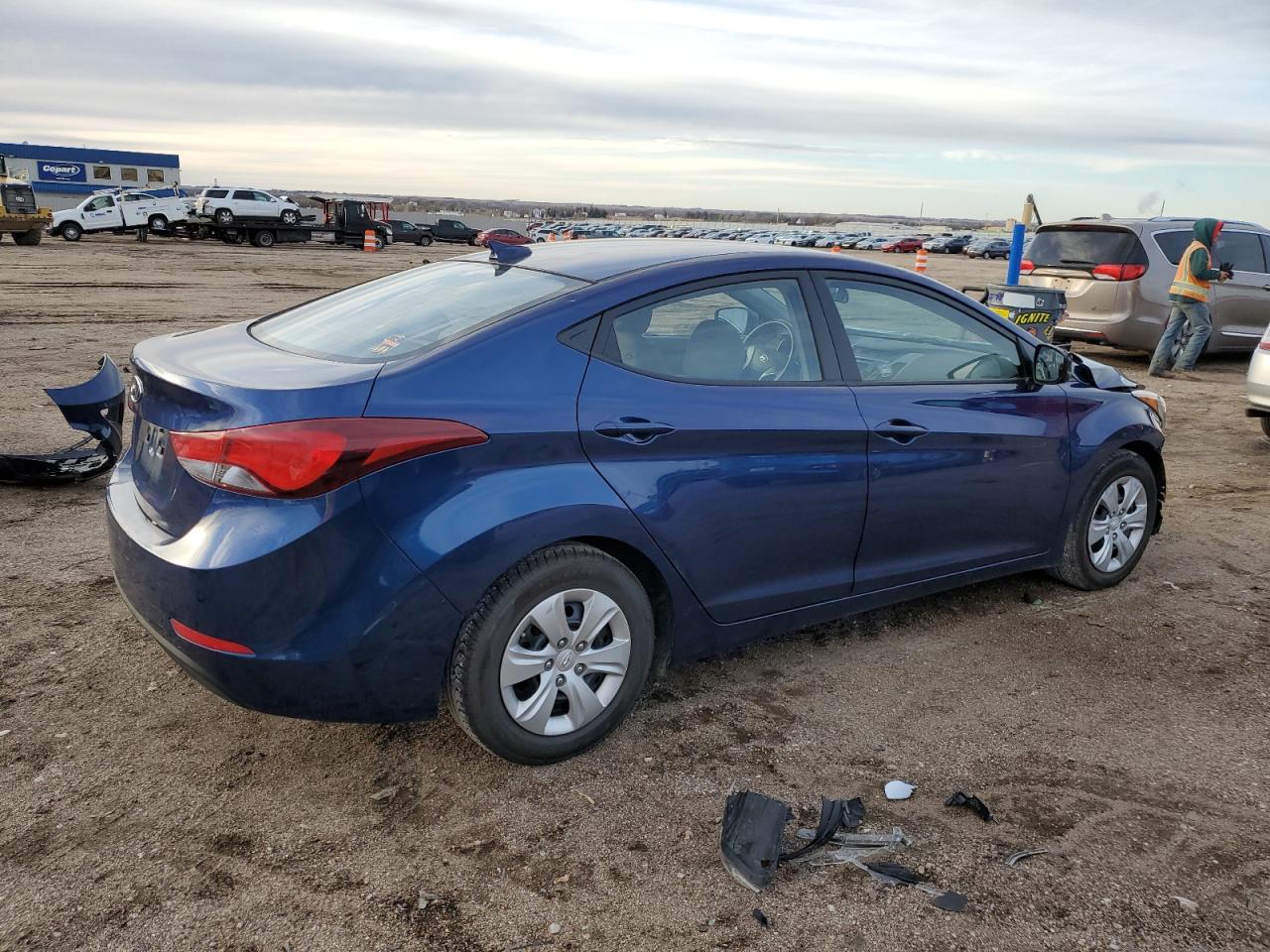 2016 Hyundai Elantra - Image 3