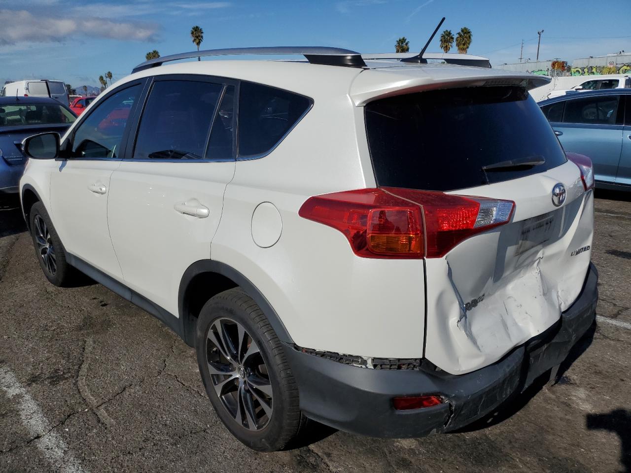 2015 Toyota RAV 4 - Image 2