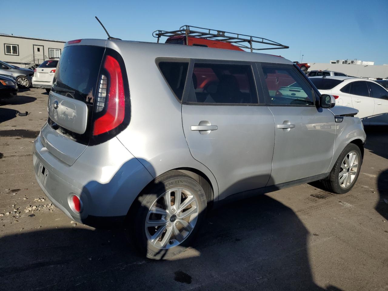 VIN KNDJP3A51K7008033 2019 KIA SOUL no.3